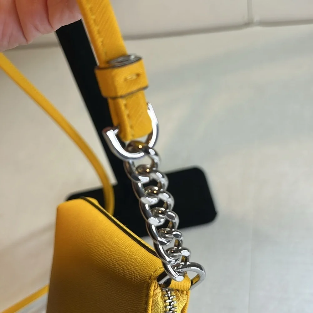 CALVIN KLEIN CROSSBODY BAG MINI IN SUNNY YELLOW SZ S - Picture 11 of 14